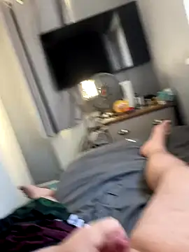 Snapshot of Just_averagelad chatting on September 24, 2025, 1:14 pm Just averagelad online show from September 24, 2025, 1:14 pm