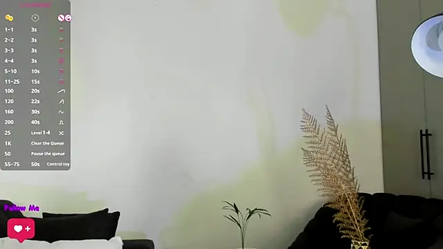 Snapshot of Isabellacharm chatting on January 10, 2025, 7:43 pm Isabellacharm online show from January 10, 2025, 7:43 pm