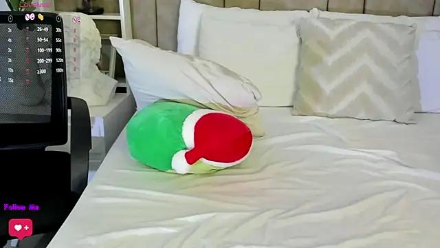 Snapshot of Isabellacharm chatting on February 16, 2025, 4:42 pm Isabellacharm online show from February 16, 2025, 4:42 pm