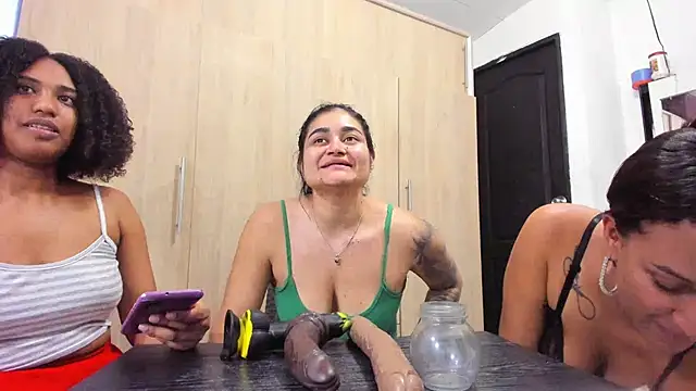 andreita trujillos online show from September 9, 2025, 8:30 pm