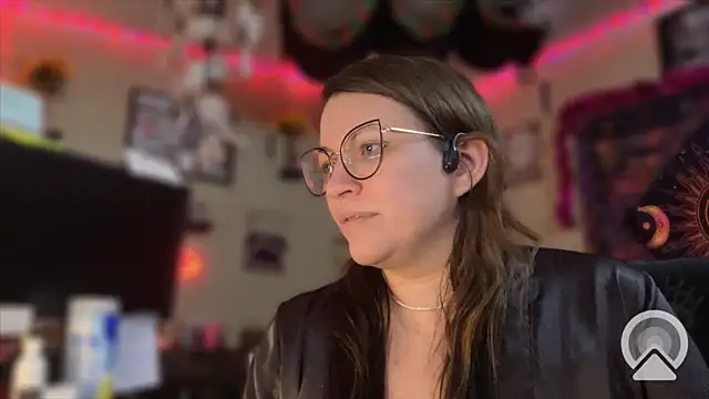 spunlikecottoncandy online show from January 11, 2025, 3:20 pm