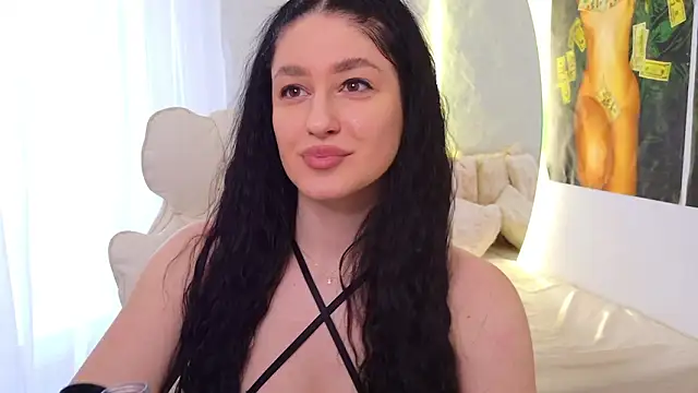 moniqque online show from March 21, 2026, 11:04 am