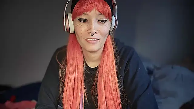 FRRANNKIE online show from October 30, 2025, 6:41 pm