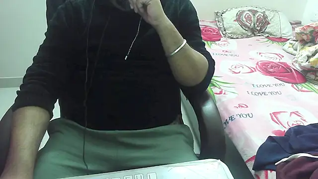 Snapshot of rentarob chatting on February 8, 2025, 5:50 pm rentarob online show from February 8, 2025, 5:50 pm