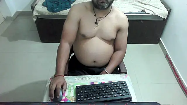 Snapshot of rentarob chatting on March 16, 2026, 4:33 pm rentarob online show from March 16, 2026, 4:33 pm