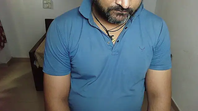 Snapshot of rentarob chatting on April 18, 2026, 10:52 am rentarob online show from April 18, 2026, 10:52 am