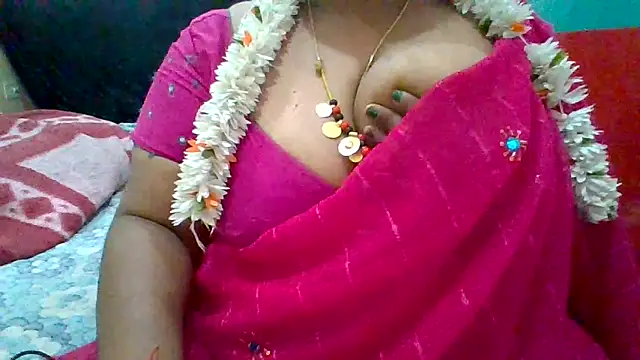 Snapshot of archanatelugu9 chatting on February 6, 2025, 9:22 am archanatelugu9 online show from February 6, 2025, 9:22 am