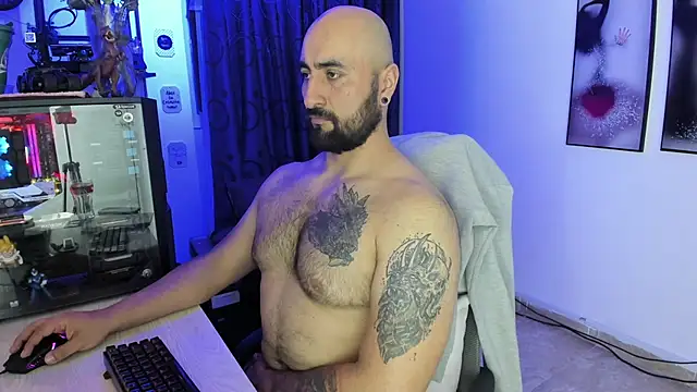 Snapshot of Leon_1234 chatting on February 22, 2025, 11:24 pm Leon 1234 online show from February 22, 2025, 11:24 pm