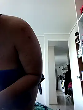 Snapshot of Morenitha-XXX chatting on October 15, 2025, 12:05 pm Morenitha-XXX online show from October 15, 2025, 12:05 pm