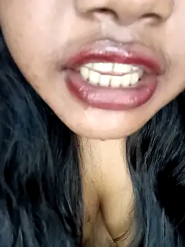 Hotlisa online show from March 15, 2026, 6:08 am