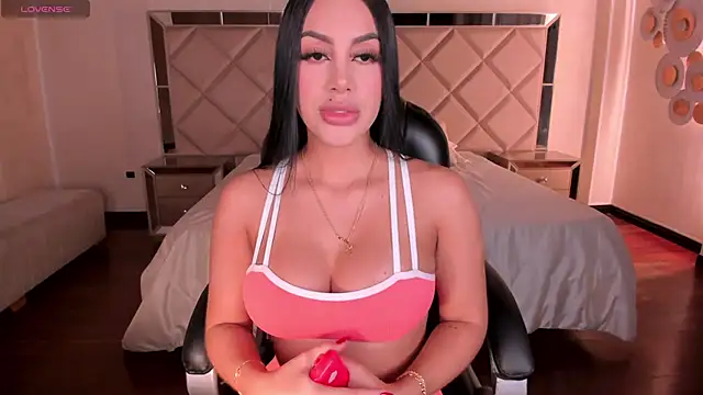 MileyCruz  online show from March 19, 2025, 3:30 am