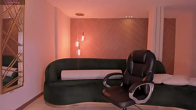 BiancaPierce online show from February 19, 2025, 11:06 am