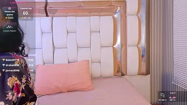 Snapshot of valkiria_moore chatting on September 20, 2025, 7:59 pm valkiria moore online show from September 20, 2025, 7:59 pm