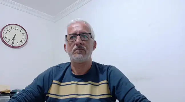 Snapshot of cenizo10124 chatting on January 15, 2025, 11:30 pm cenizo10124 online show from January 15, 2025, 11:30 pm