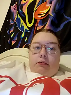 Sexycurvyemilyy online show from November 21, 2025, 7:45 pm