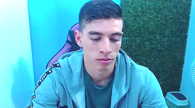 DEIBY BABY online show from December 3, 2024, 1:52 am