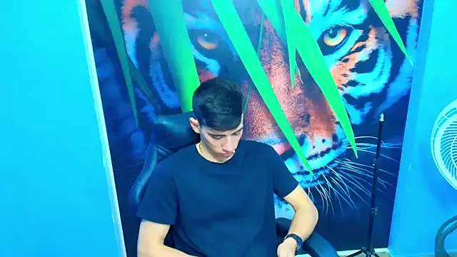 DEIBY BABY online show from September 19, 2025, 5:35 pm