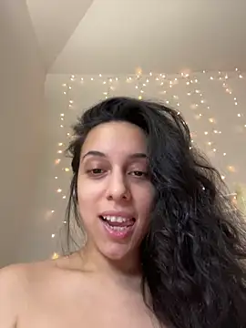 Snapshot of Natur4lBeautyb33 chatting on January 10, 2025, 9:42 pm Natur4lBeautyb33 online show from January 10, 2025, 9:42 pm