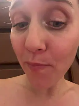 Snapshot of SkyelarSommer chatting on March 3, 2025, 2:47 am SkyelarSommer online show from March 3, 2025, 2:47 am