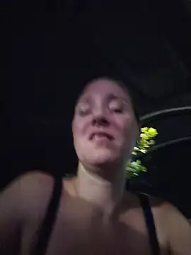 SkyelarSommer online show from June 14, 2026, 2:46 am