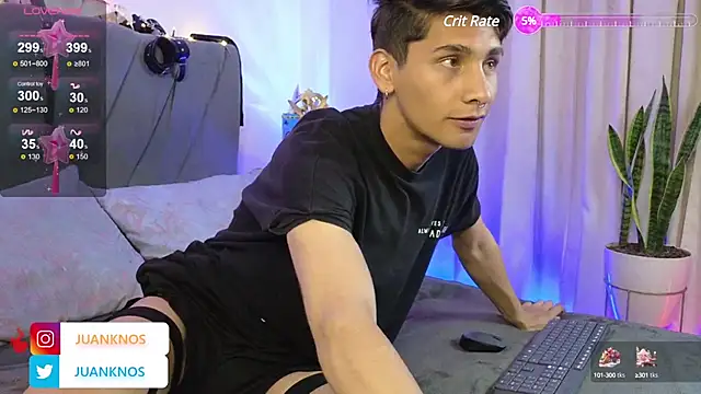 Snapshot of by_pandora chatting on January 18, 2025, 11:44 pm by pandora online show from January 18, 2025, 11:44 pm