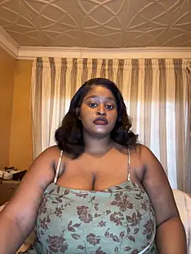 Snapshot of KnockoutBestie chatting on February 26, 2026, 4:39 pm KnockoutBestie online show from February 26, 2026, 4:39 pm