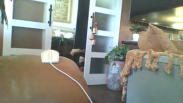 carlosxxx213 online show from August 2, 2026, 9:24 pm