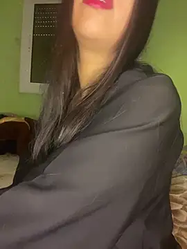 Mayacrayzi online show from February 8, 2026, 11:02 am