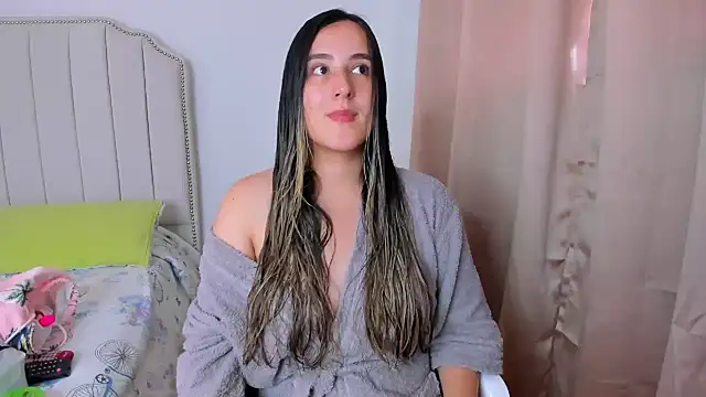 Hanna86 online show from October 28, 2025, 5:26 pm