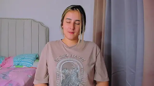 Hanna86 online show from April 26, 2026, 12:36 pm