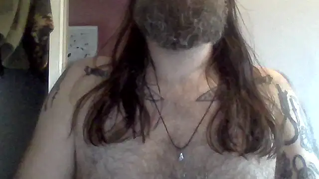 Snapshot of Thrillhouse chatting on October 2, 2025, 2:24 pm Thrillhouse online show from October 2, 2025, 2:24 pm