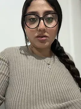 Snapshot of croftsmila chatting on February 5, 2025, 4:37 am croftsmila online show from February 5, 2025, 4:37 am