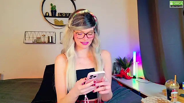 Snapshot of Kittychatte chatting on March 22, 2025, 9:02 am Kittychatte online show from March 22, 2025, 9:02 am