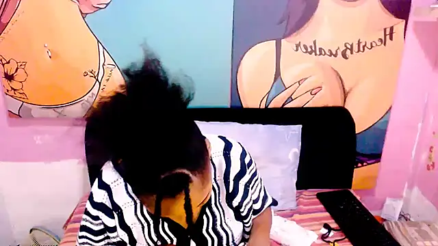 Snapshot of EroticDesiresxxx chatting on December 4, 2025, 6:27 pm EroticDesiresxxx online show from December 4, 2025, 6:27 pm