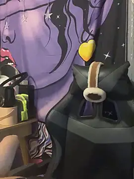 LaPetitechienne1 online show from December 27, 2024, 10:16 pm