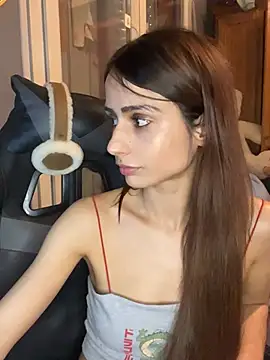 LaPetitechienne1 online show from January 29, 2025, 3:04 pm