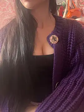 LaPetitechienne1 online show from April 1, 2026, 1:41 pm