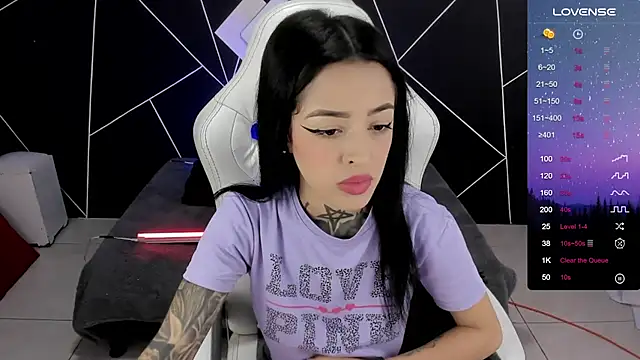 Snapshot of farichell chatting on December 23, 2024, 3:55 pm farichell online show from December 23, 2024, 3:55 pm