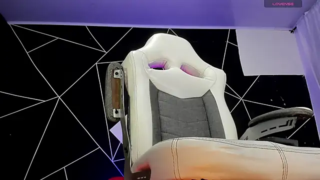 Snapshot of farichell chatting on February 5, 2025, 11:39 pm farichell online show from February 5, 2025, 11:39 pm