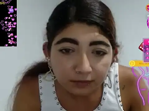 Snapshot of esteni chatting on December 24, 2024, 3:27 am esteni online show from December 24, 2024, 3:27 am