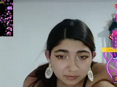 Snapshot of esteni chatting on January 31, 2025, 3:20 am esteni online show from January 31, 2025, 3:20 am