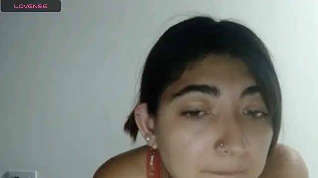 Snapshot of esteni chatting on March 18, 2025, 3:31 am esteni online show from March 18, 2025, 3:31 am