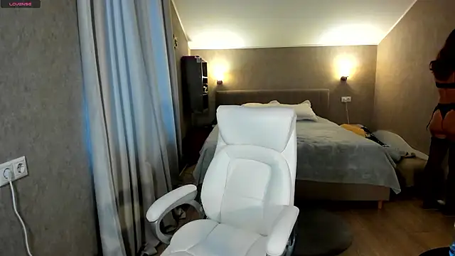 Snapshot of Your_Wet_Desire chatting on March 20, 2026, 5:34 am Your Wet Desire online show from March 20, 2026, 5:34 am