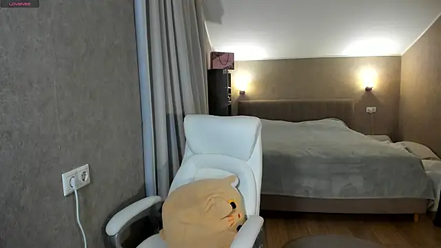 Snapshot of Your_Wet_Desire chatting on April 16, 2026, 2:56 am Your Wet Desire online show from April 16, 2026, 2:56 am