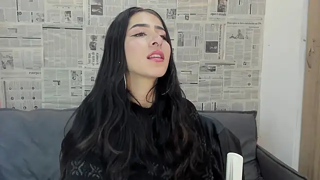 Snapshot of Mhelanny2 chatting on January 12, 2025, 12:01 pm Mhelanny2 online show from January 12, 2025, 12:01 pm