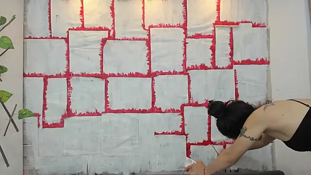 Snapshot of Mhelanny2 chatting on February 1, 2025, 9:43 am Mhelanny2 online show from February 1, 2025, 9:43 am