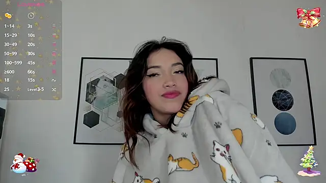 Snapshot of cristal__hot_1 chatting on December 21, 2024, 10:06 am cristal hot 1 online show from December 21, 2024, 10:06 am