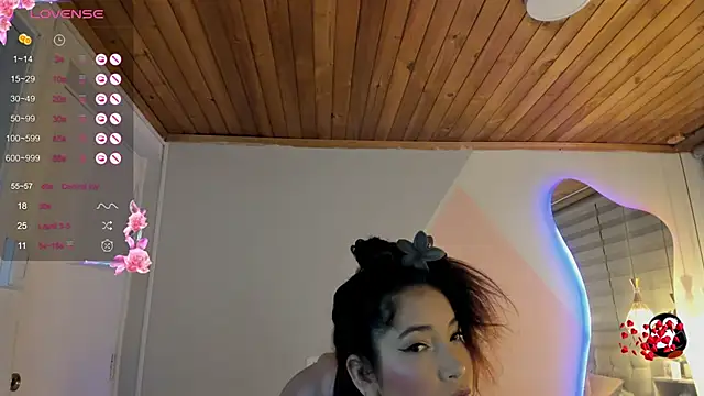 cristal  hot 1 online show from June 5, 2026, 6:52 am