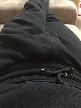 Snapshot of MoochedTape chatting on December 4, 2024, 6:28 pm MoochedTape online show from December 4, 2024, 6:28 pm