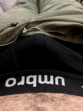 Snapshot of MoochedTape chatting on September 13, 2025, 8:36 am MoochedTape online show from September 13, 2025, 8:36 am